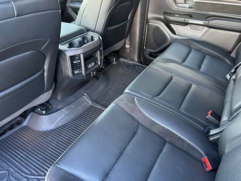 Used 2025 RAM 1500 Laramie AWD/4WD image 13