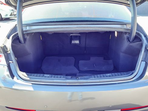 Used 2017 Lincoln MKZ Premiere image 16