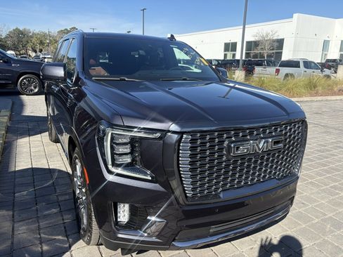 Used 2023 GMC Yukon Denali Ultimate image 4