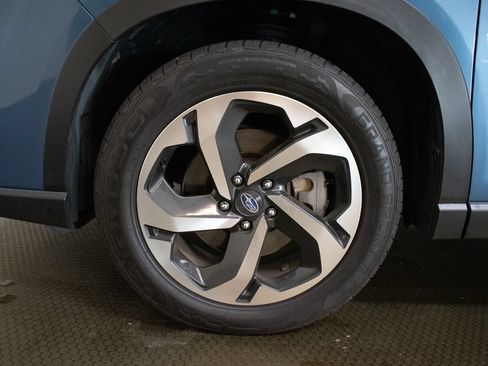 Used 2023 Subaru Forester Touring w/ Popular Package #2 AWD/4WD image 9