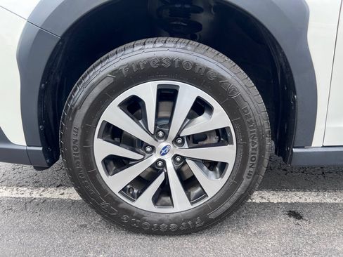 Used 2023 Subaru Outback Premium AWD/4WD image 19