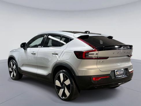 Used 2024 Volvo C40 P8 Recharge Ultimate w/ Protection Package Premier RWD image 12