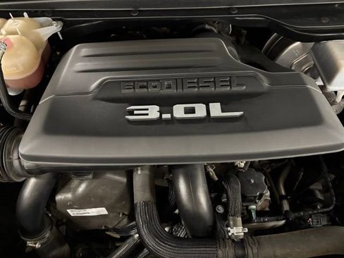Used 2023 RAM 1500 Laramie AWD/4WD image 24