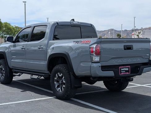 Used 2021 Toyota Tacoma TRD Off-Road w/ Technology Package image 8