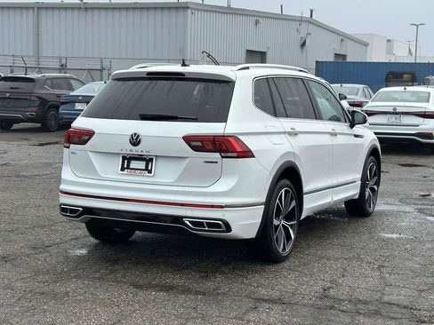 Certified 2023 Volkswagen Tiguan SEL R-Line image 4
