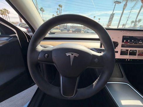 Used 2023 Tesla Model Y Long Range image 16