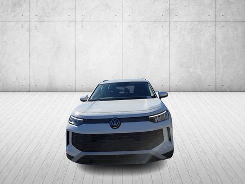 New 2026 Volkswagen Tiguan S image 2