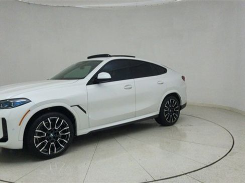Used 2024 BMW X6 xDrive40i w/ Premium Package image 72
