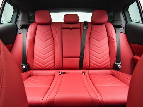 New 2026 Maserati Grecale Modena image 17