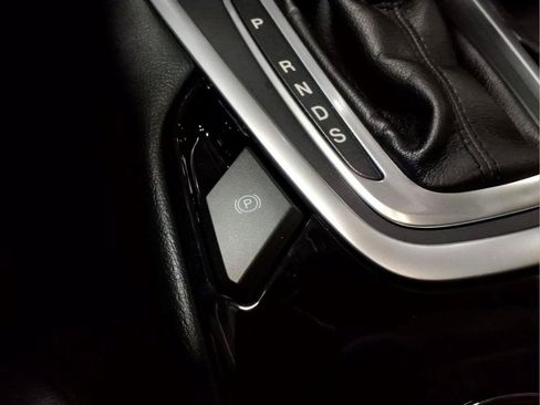 Used 2015 Ford Edge Titanium w/ Equipment Group 301A AWD/4WD image 15