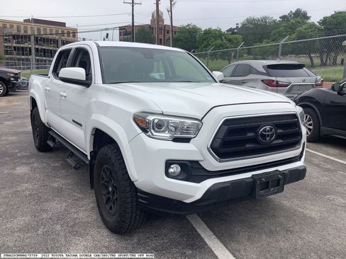 Used 2022 Toyota Tacoma SR5 RWD image 6
