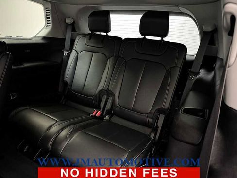 Used 2023 Jeep Grand Cherokee L Limited w/ Black Appearance Package image 15