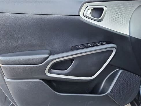 Used 2023 Kia Soul LX w/ Option Group 015 image 25