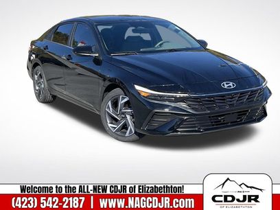 Used 2024 Hyundai Elantra SEL w/ Convenience Package