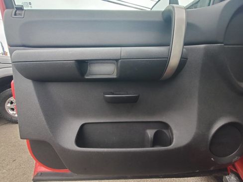 Used 2009 GMC Sierra 3500 SLE w/ Convenience Package image 13