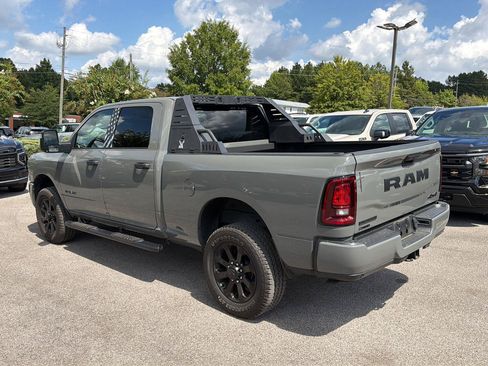 Used 2026 RAM 2500 Big Horn AWD/4WD image 2