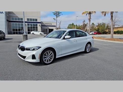 Used 2024 BMW 330e image 33