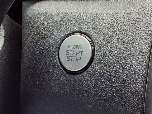 Used 2023 Kia Sorento S w/ Panoramic Sunroof Package FWD image 10
