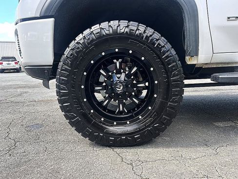 Used 2020 GMC Sierra 2500 Denali w/ Denali Ultimate Package AWD/4WD image 8