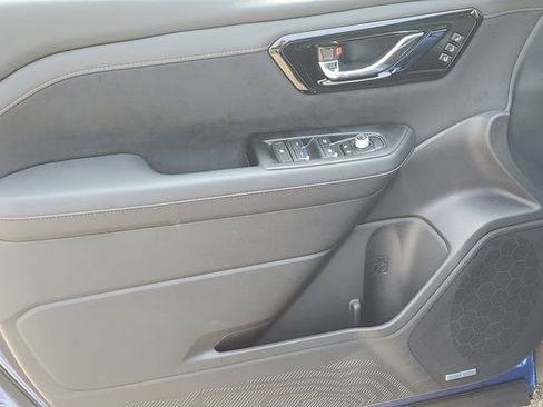 New 2026 Subaru Forester Touring AWD/4WD image 16