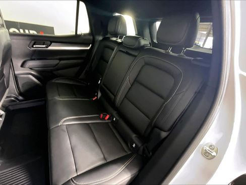 Used 2026 GMC Terrain Elevation w/ Elevation Premium Package image 20