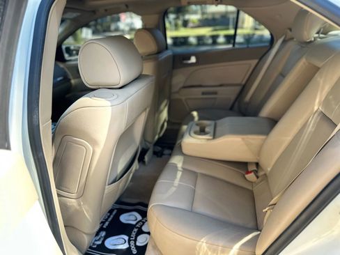 Used 2009 Cadillac STS Sedan 4D w/ AWD Preferred Equipment Group image 5