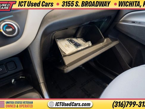 Used 2021 Chevrolet Equinox LS w/ LS Convenience Package FWD image 16