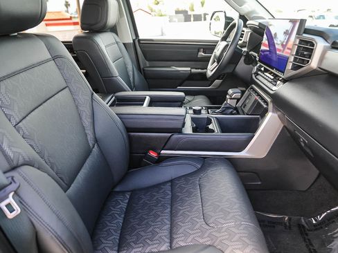 Certified 2024 Toyota Tundra Limited AWD/4WD image 17