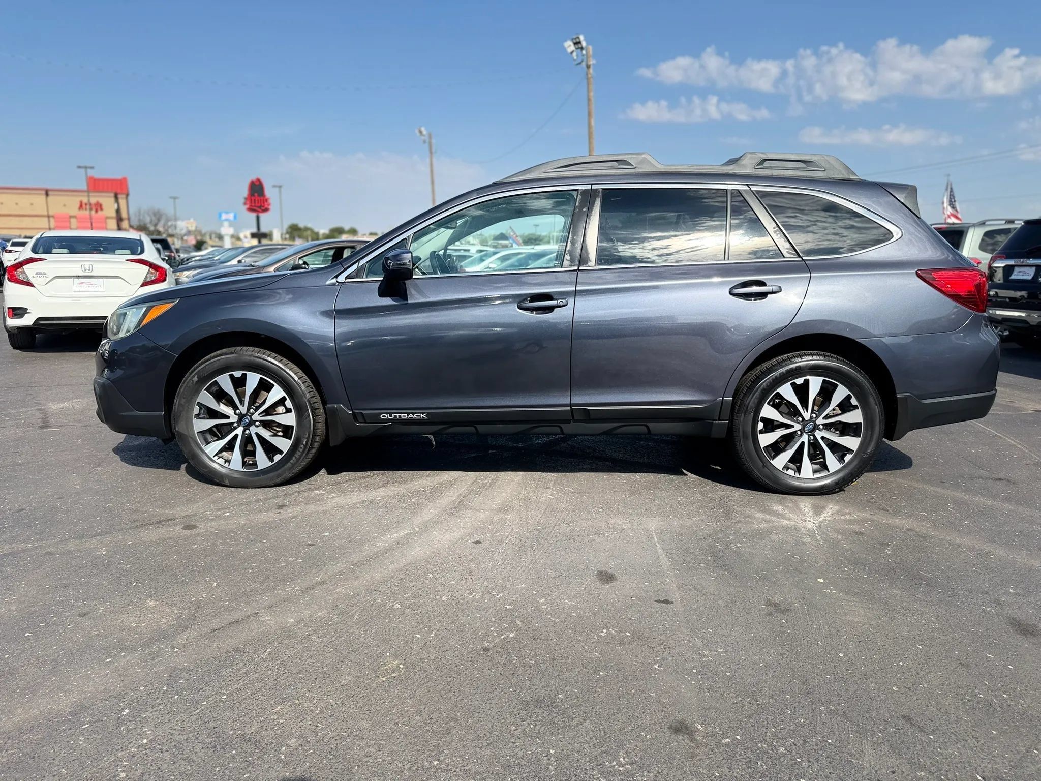 Used 2015 Subaru Outback 2.5i Limited AWD/4WD image 6