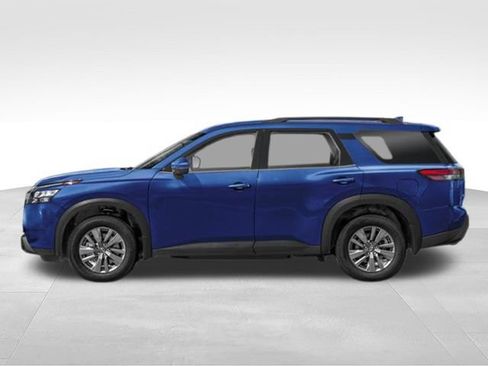 Used 2024 Nissan Pathfinder SV w/ SV Premium Package FWD image 3