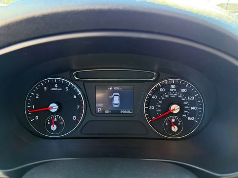 Used 2020 Kia Sorento S image 16