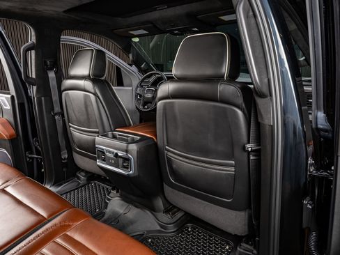 Used 2024 GMC Sierra 2500 Denali Ultimate image 31