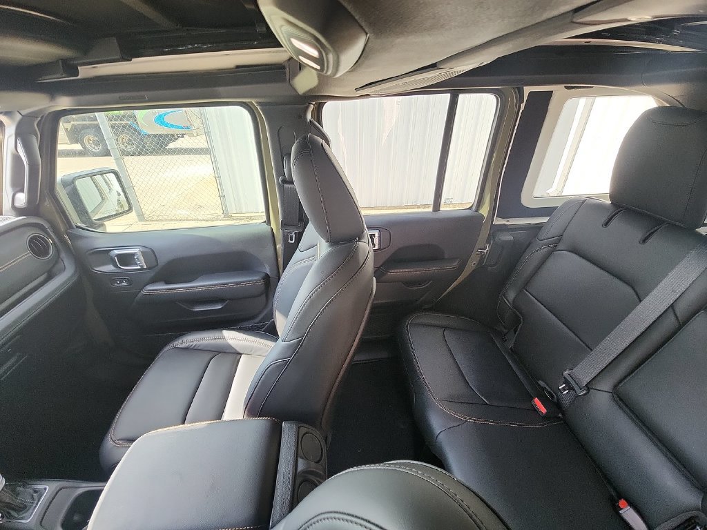 Used 2025 Jeep Wrangler Unlimited Rubicon 392 AWD/4WD image 11