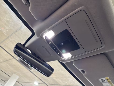 Used 2023 Honda CR-V EX-L image 30