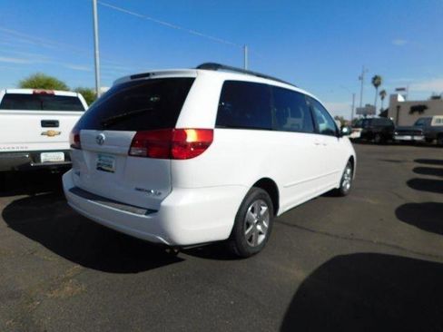 Used 2004 Toyota Sienna CE image 6