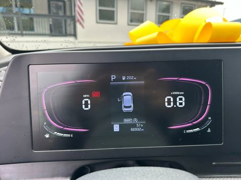 Used 2024 Kia Sportage LX image 23