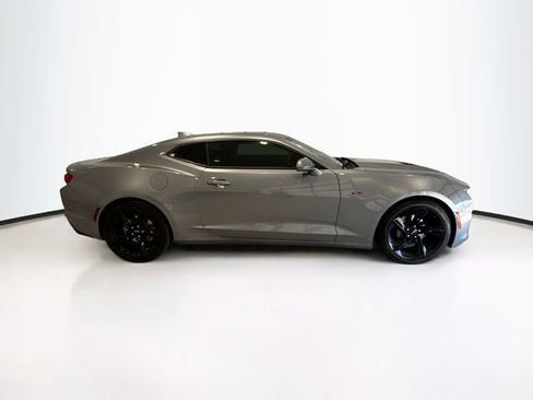 Used 2020 Chevrolet Camaro LT RWD image 9