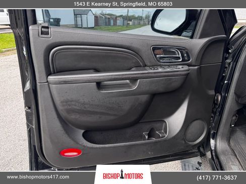 Used 2012 Cadillac Escalade Platinum image 25