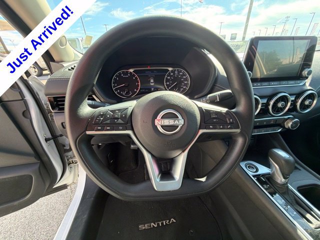 Used 2024 Nissan Sentra SV FWD image 39