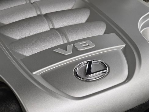 Used 2017 Lexus LX 570 4WD w/ Luxury Package image 61