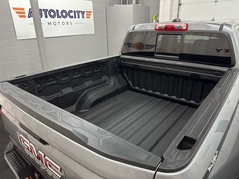 Used 2024 GMC Canyon Elevation w/ Elevation Premium Package image 11