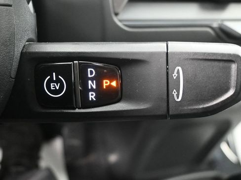 Used 2024 Kia EV9 Light RWD image 19