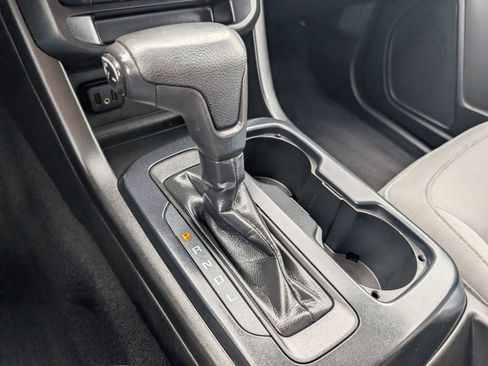 Used 2021 Chevrolet Colorado W/T w/ WT Convenience Package image 7