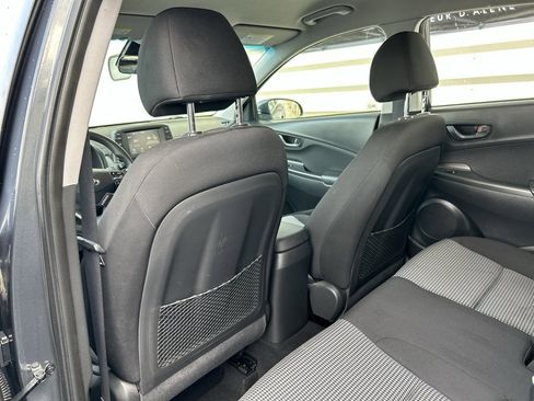 Used 2019 Hyundai Kona SE image 12