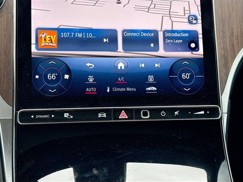 Used 2024 Mercedes-Benz GLC 300 GLC 300 image 32