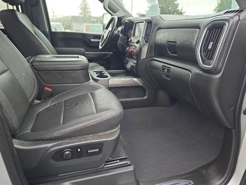 Certified 2021 Chevrolet Silverado 3500 LTZ w/ LTZ Premium Package image 15