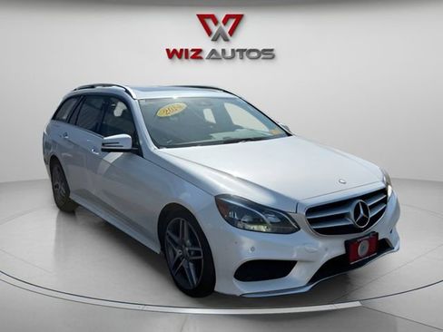 Used 2014 Mercedes-Benz E 350 4MATIC Wagon image 5