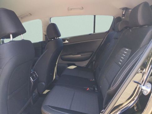 Certified 2021 Kia Sportage LX w/ LX Fwd Popular Package image 14