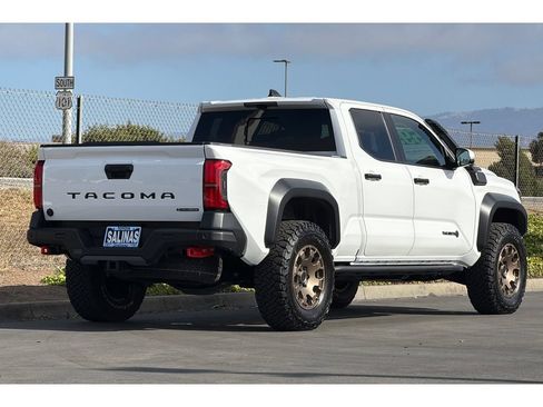 Certified 2025 Toyota Tacoma 4x4 Double Cab Hybrid image 4