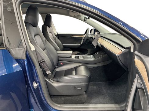 Certified 2023 Tesla Model Y Performance AWD/4WD image 11